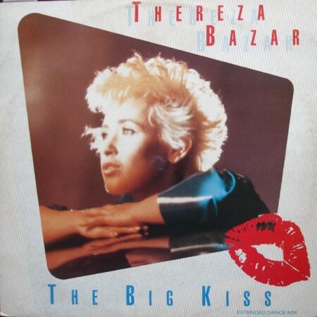 Maxi. Thereza Bazar. The Big Kiss