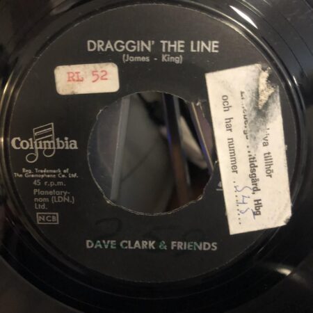 Dave Clark Five. DragginÂ´ the line