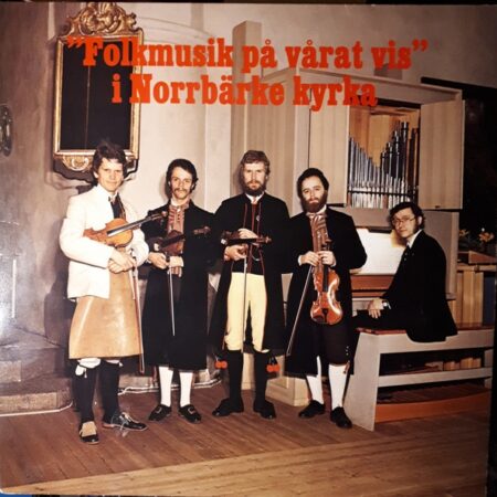 Folkmusik på vårat vis i Norrbärke kyrka Signerad